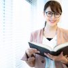 高校教員になるために必要な教員免許(高等学校教諭一種免許状)とは?取得方法や大学の選び方も解説