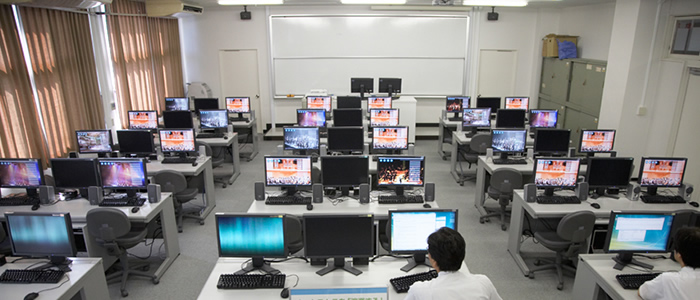 大学院:電子情報システム工学専攻