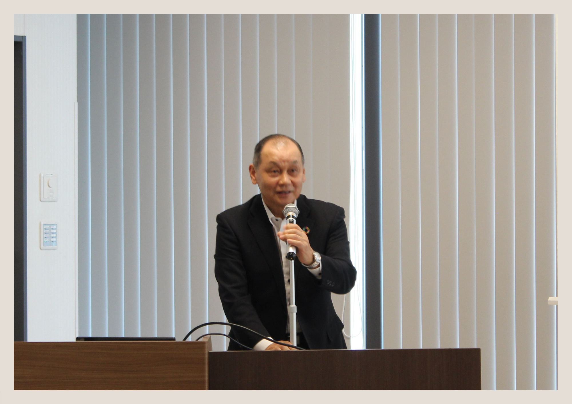 https://www.kurume-it.ac.jp/news/4_6.png