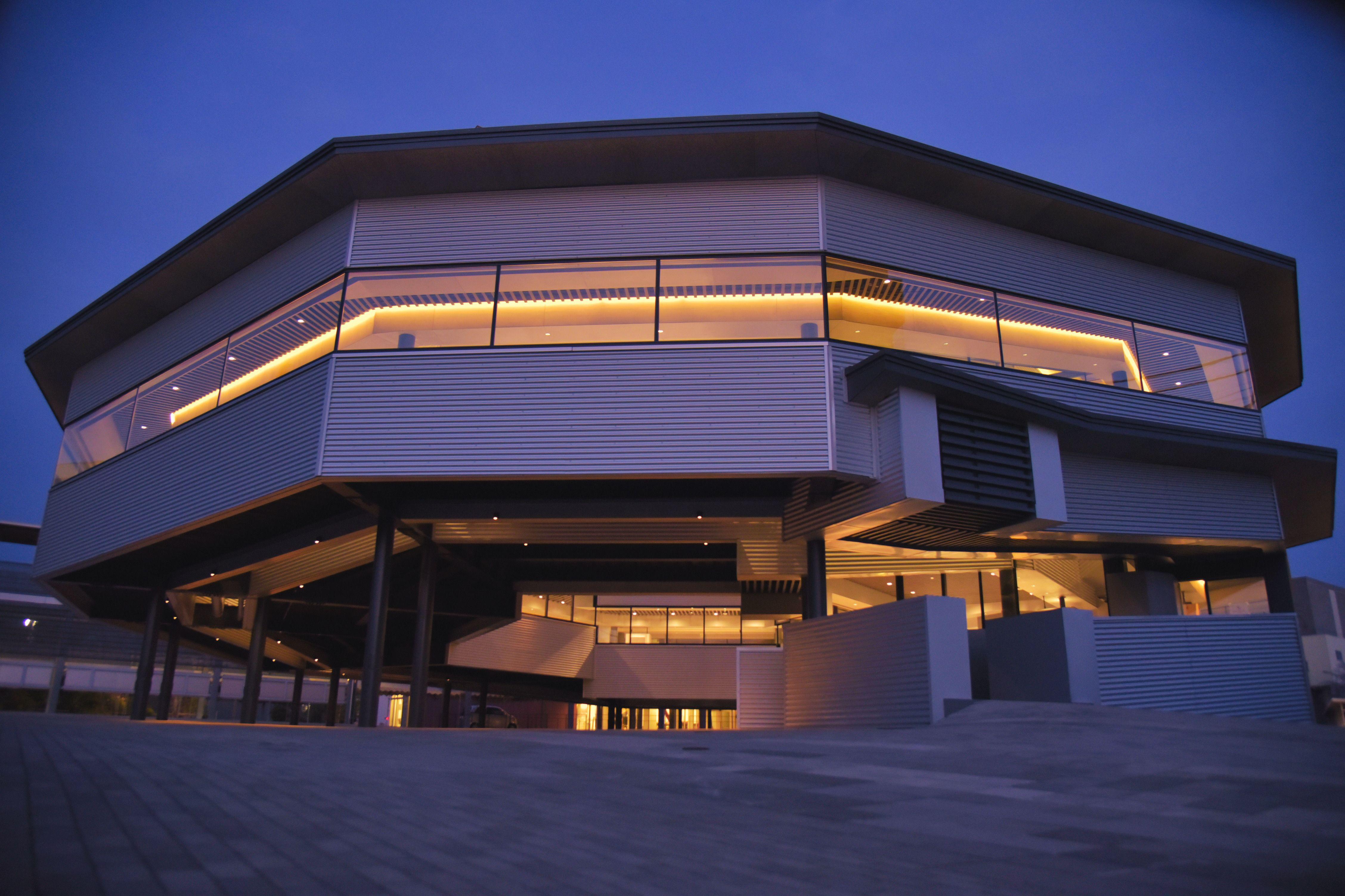 COM-RIDGE(クロマ).jpg