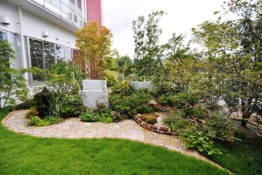 garden_03.jpg