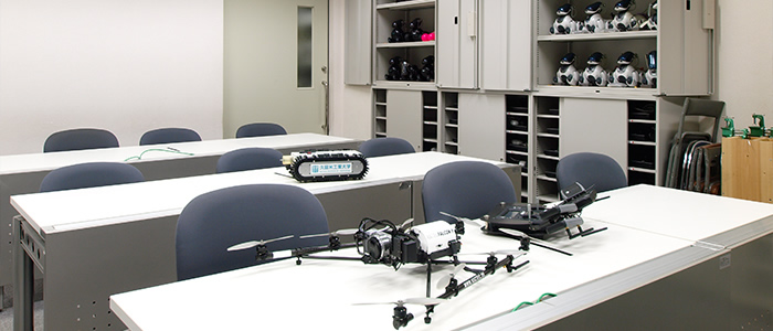 ロボット教育用マルティメディア演習室･開発室